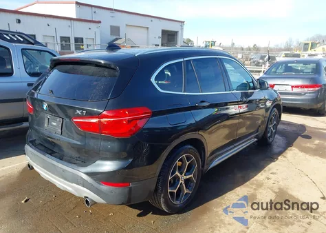 2017 BMW X1 xDrive28I z USA, uszkodzony, nr VIN WBXHT3C33H5F81659